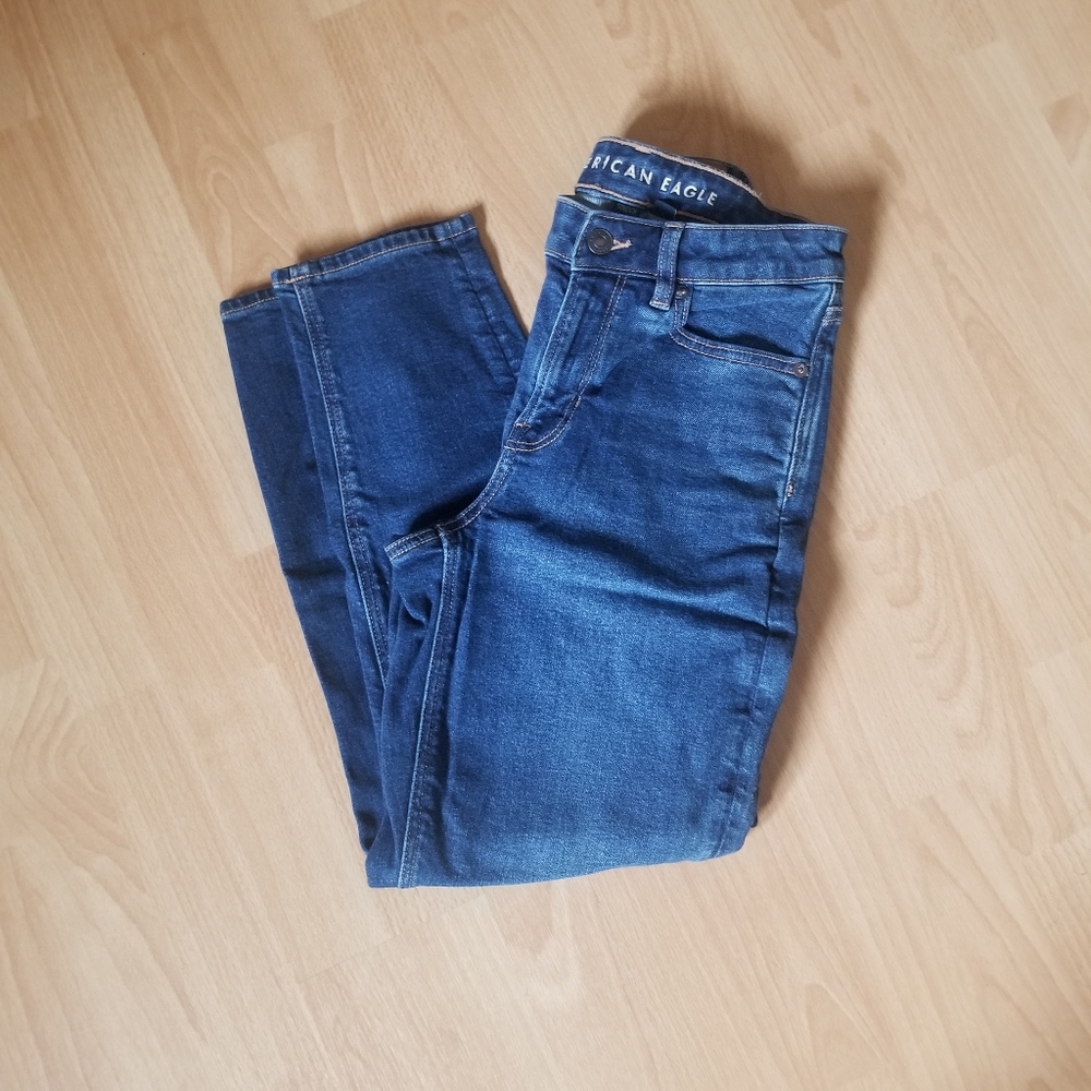 Womens American Eagle Mom Jeans size 0 Classic Denim